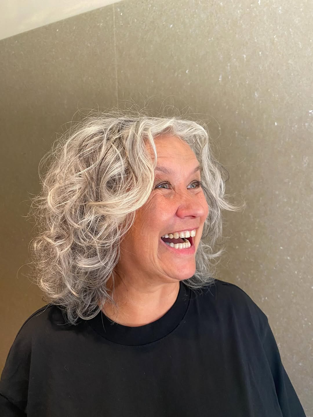 Grey blending - curly silver bob